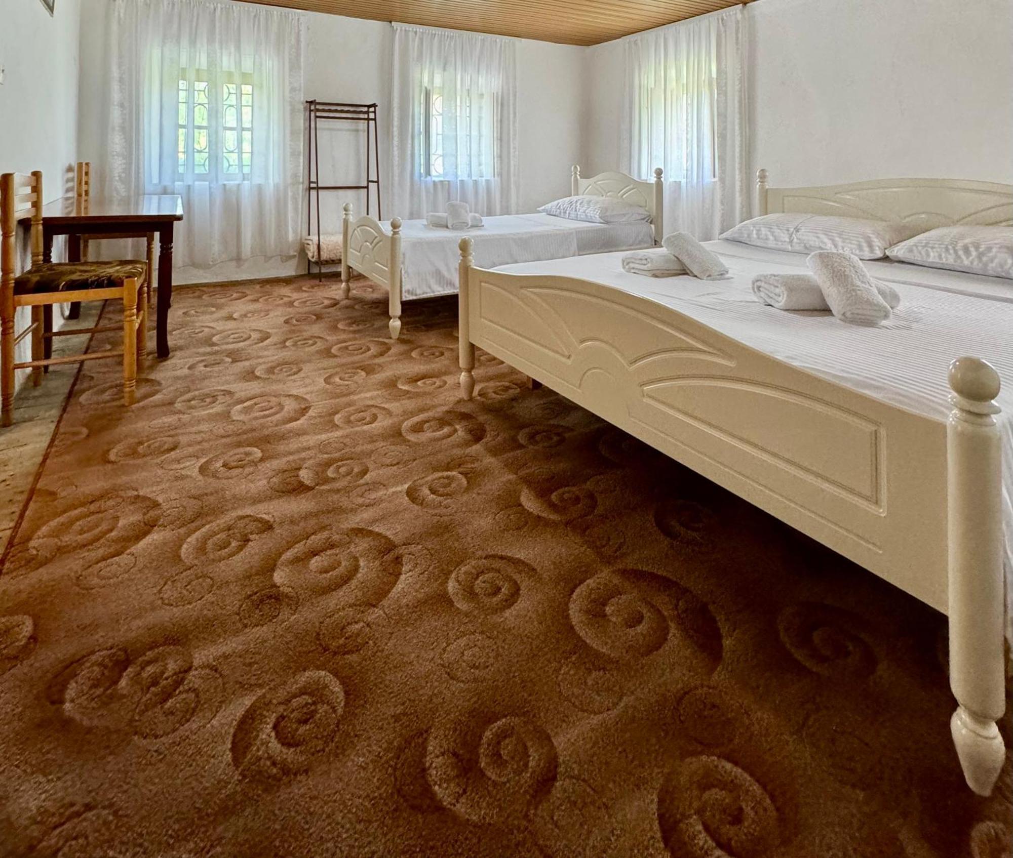 Guest House Noku Koman 外观 照片