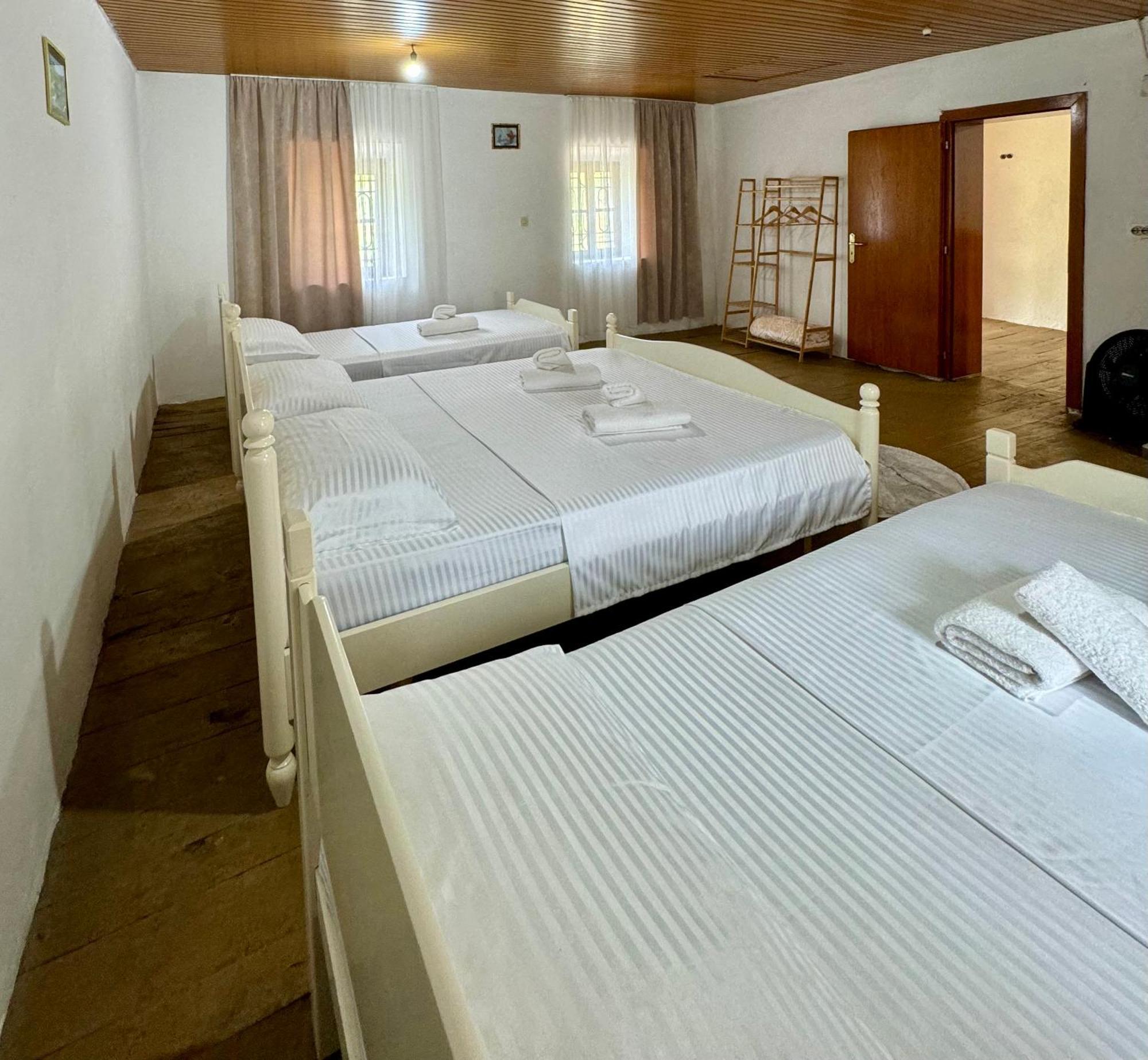 Guest House Noku Koman 外观 照片