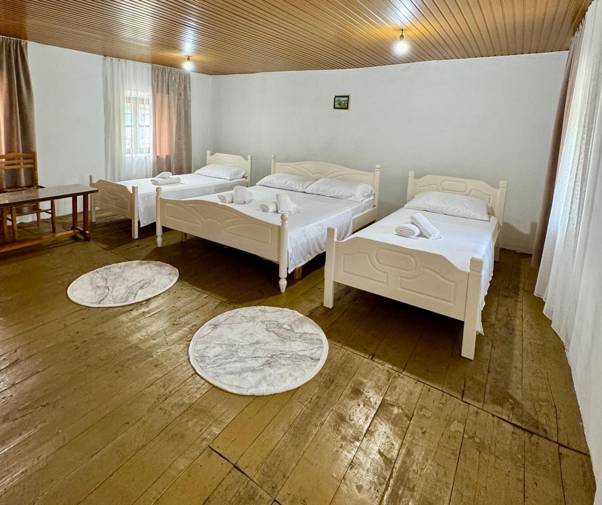 Guest House Noku Koman 外观 照片